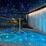 Διαμέρισμα Wave Tyballtic 7th Floor With Two Bedrooms And Sea View!