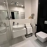 Διαμέρισμα Wave Tyballtic 7th Floor With Two Bedrooms And Sea View!