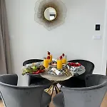 Wave Tyballtic 7th Floor With Two Bedrooms And Sea View! شقة