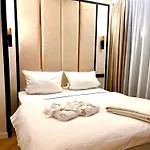 Διαμέρισμα Wave Tyballtic 7th Floor With Two Bedrooms And Sea View! *