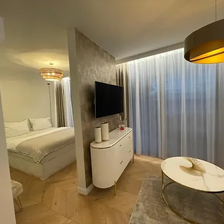 Wave Tyballtic 7th Floor With Two Bedrooms And Sea View! Apartmán *