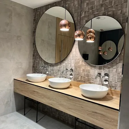 Wave Tyballtic 7th Floor With Two Bedrooms And Sea View!