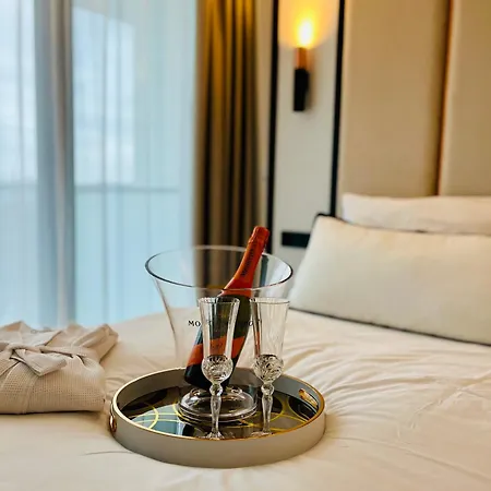 Wave Tyballtic 7th Floor With Two Bedrooms And Sea View! *