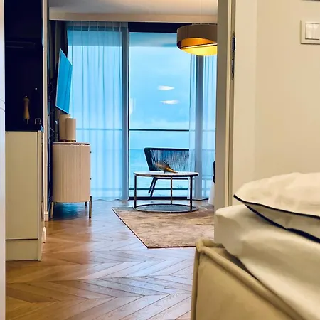 Wave Tyballtic 7th Floor With Two Bedrooms And Sea View! Apartmán