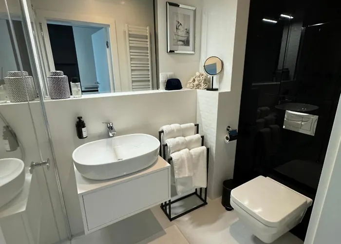 Wave Tyballtic 7th Floor With Two Bedrooms And Sea View! *